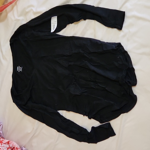 old navy black thin long sleeve - Picture 1 of 1